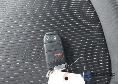 2016 Dodge Journey Crossroad z USA, uszkodzony, nr VIN 3C4PDCGG2GT112139